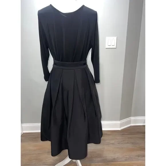 White House Black Market Skirt, Size 4 – Elegant Black, Delicate & Sophisticated - Picture 9 of 16